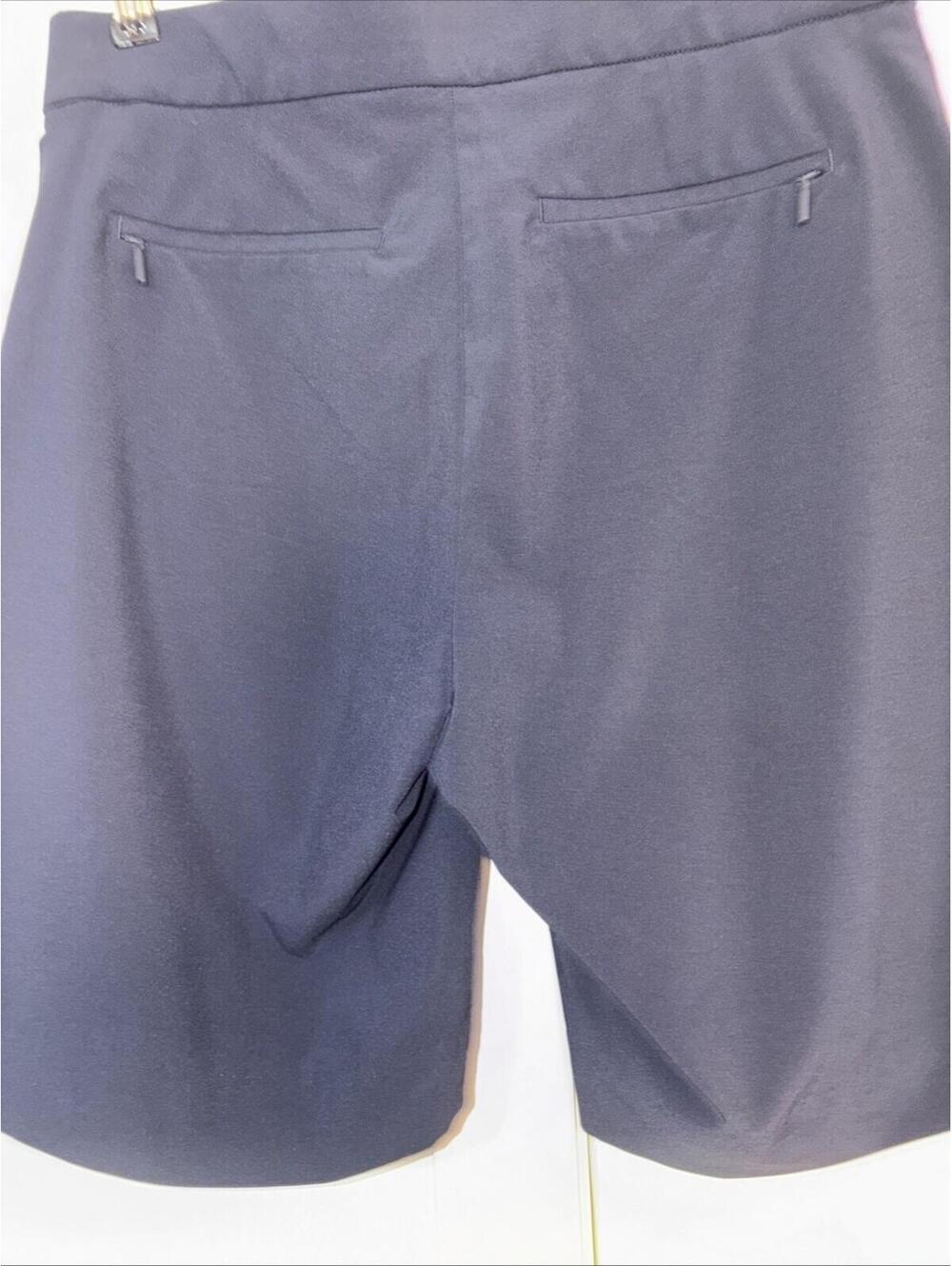 Athleta Navy Stretch Performance Mid Rise Tribeca 7" Bermuda Shorts Size 2 W30" - Picture 4 of 8